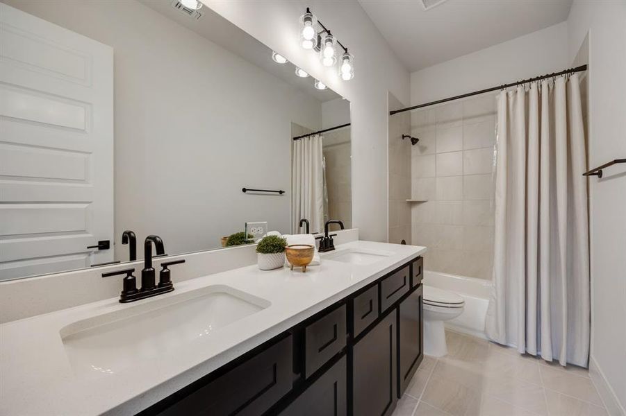 Furnished interior view inside a new home in Monterra - Classics, Fate (Image 14). Furnished interior view inside a new home in Monterra - Classics, Fate (Image 14).