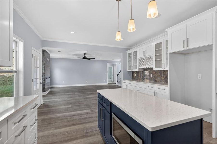 Furnished interior view inside a new home in , Gainesville (Image 13).