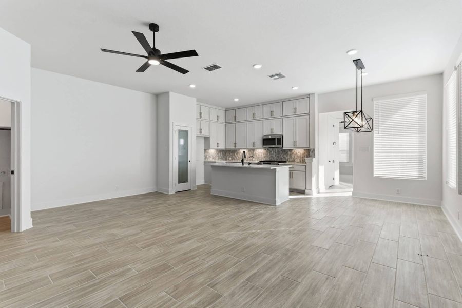 Image 34 of a home in Centero at Stone Oak.