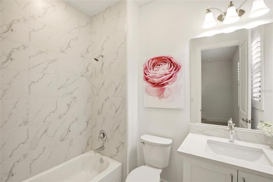 Furnished interior view inside a new home in , Bradenton (Image 6).