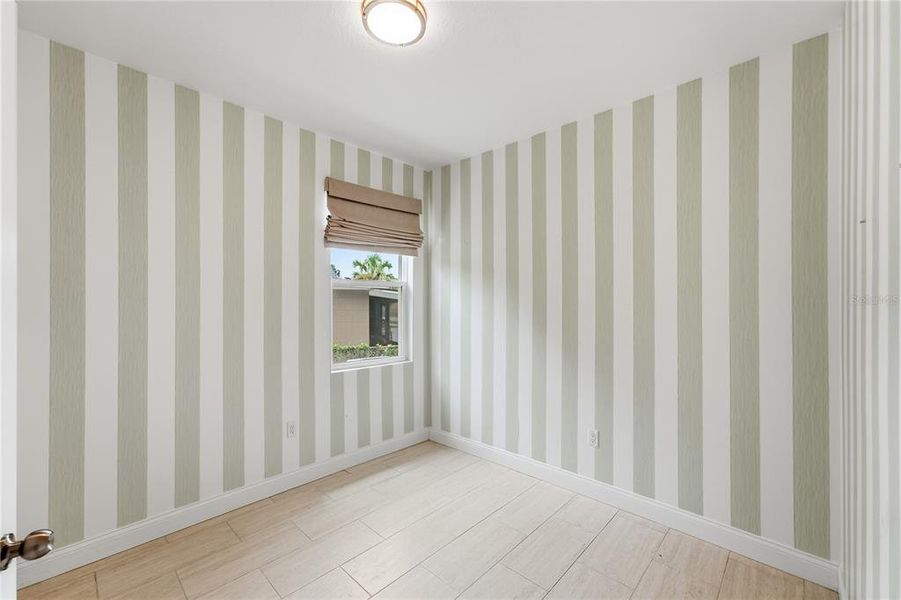 Spacious, unfurnished interior of a new home in , Orlando (Image 20).