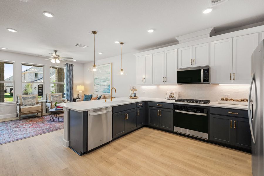 Representative furnished interior of a home built from the Harvard by Beazer Homes in Waterbend, Euless (Image 5).
