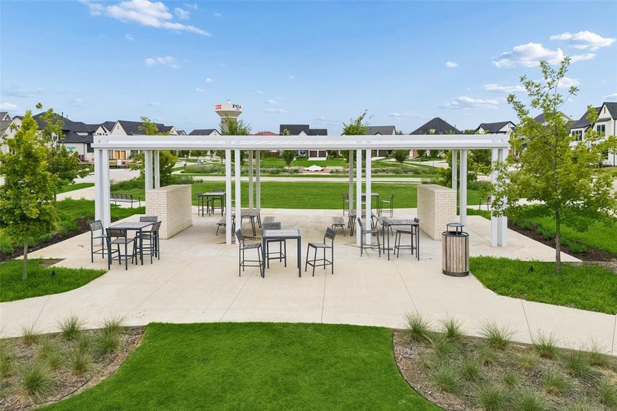Community amenities in Fields Villas - Darling Homes, Frisco (Image 32).