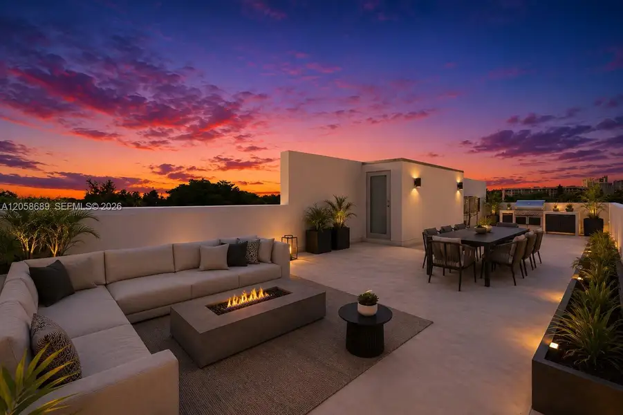 Exterior details and patio area of a home in , Miami (Image 19).