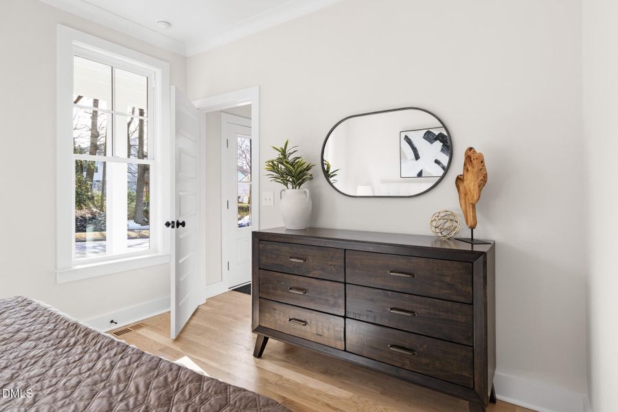 1404-Englewood-122 1404-Englewood-122