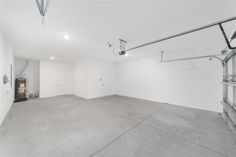 Spacious, unfurnished interior of a new home in , Ocala (Image 14). Spacious, unfurnished interior of a new home in , Ocala (Image 14).