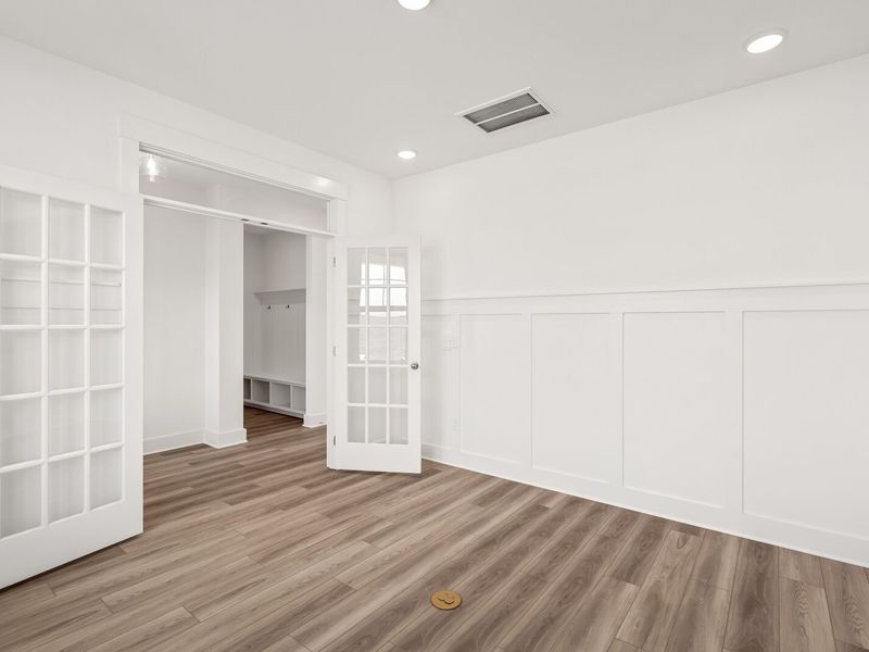 Spacious, unfurnished interior of a new home in Benders Cove, Mount Juliet (Image 19).