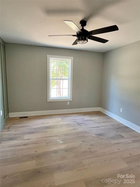 Image 11 of a home in .