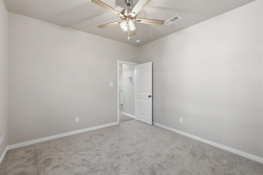 Spacious, unfurnished interior of a new home in , Bridgeport (Image 28).