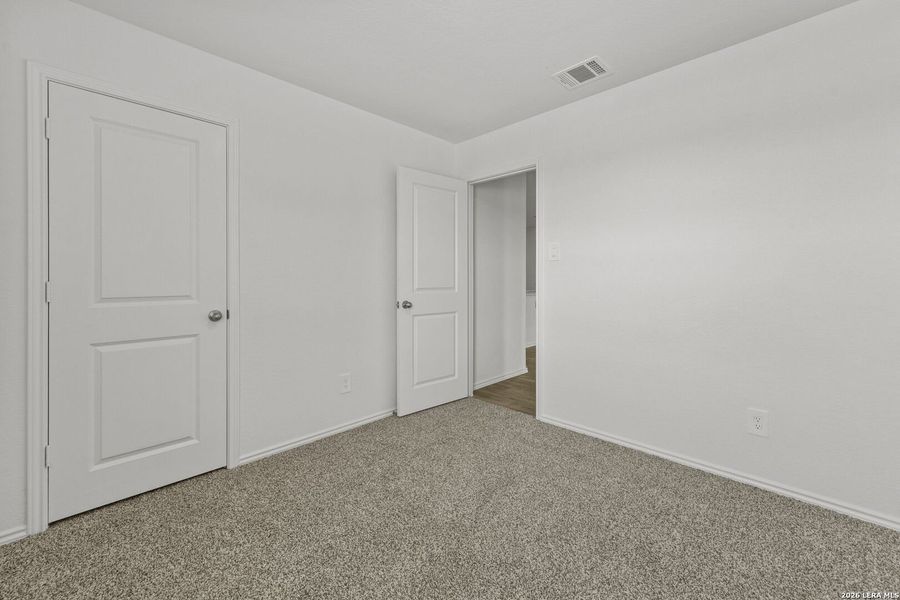 Spacious, unfurnished interior of a new home in Hickory Ridge, Elmendorf (Image 40).
