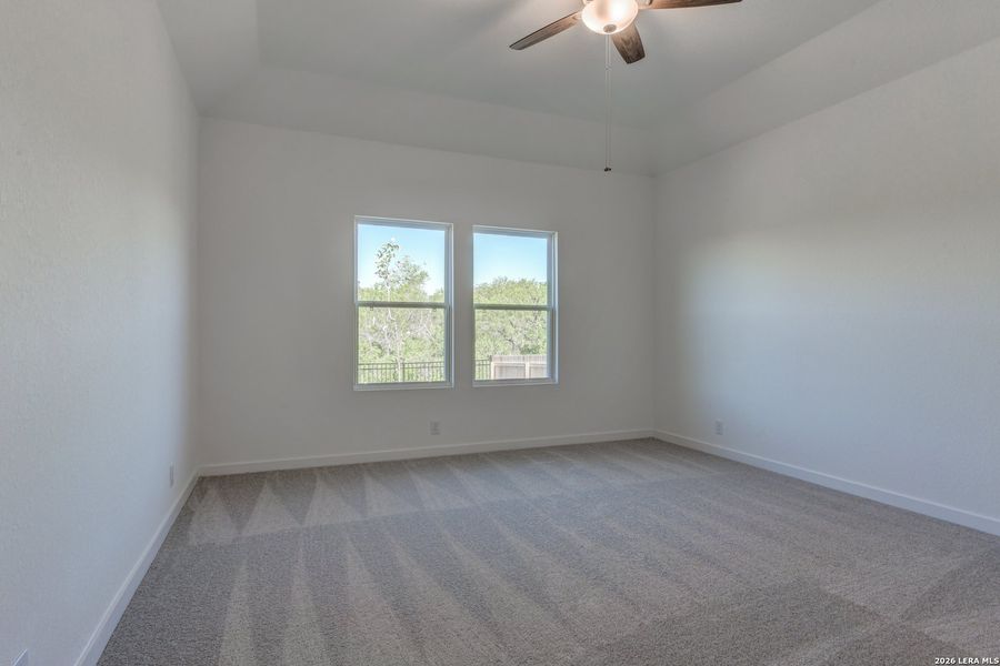 Spacious, unfurnished interior of a new home in Arcadia Ridge, San Antonio (Image 35).