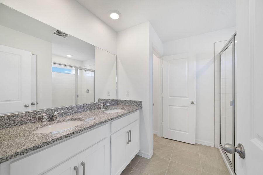 Furnished interior view inside a new home in Aulin Square, Oviedo (Image 13).
