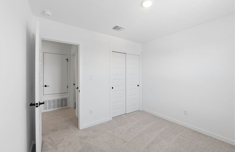 Spacious, unfurnished interior of a new home in Wolf Ranch, Georgetown (Image 42). Spacious, unfurnished interior of a new home in Wolf Ranch, Georgetown (Image 42).