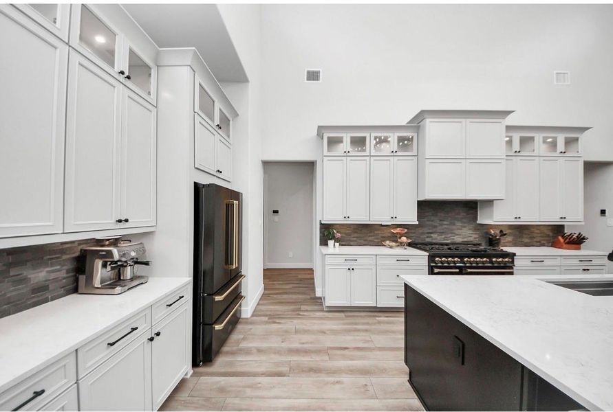 Plenty of storage space in this kitchen. It even has storage space on the island! Plenty of storage space in this kitchen. It even has storage space on the island!