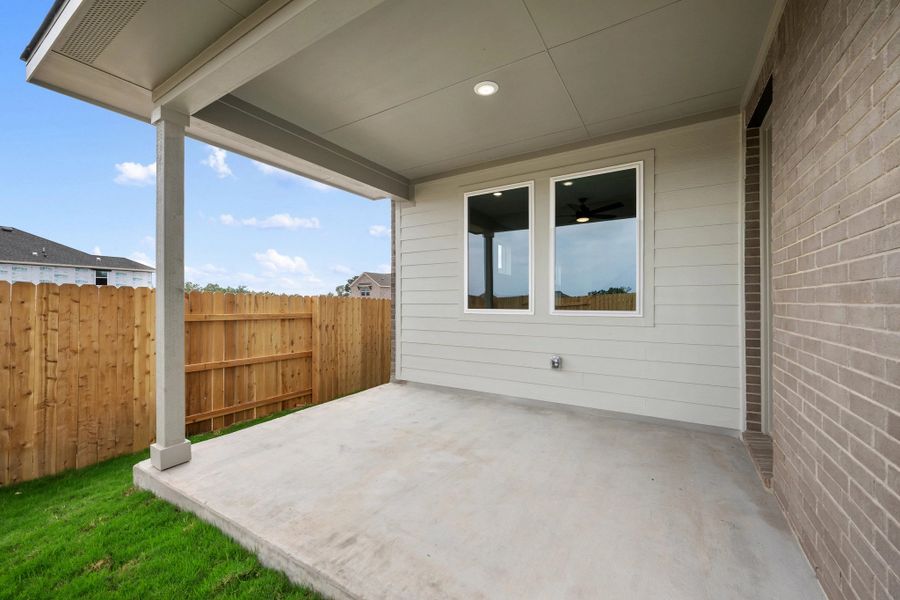 Exterior details and patio area of a home in The Cottages at La Cima, San Marcos (Image 27).