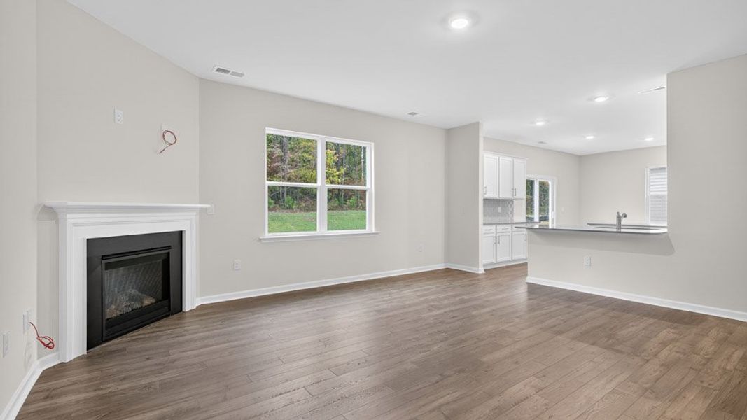 Spacious, unfurnished interior of a new home in Galvins Ridge, Sanford (Image 15).