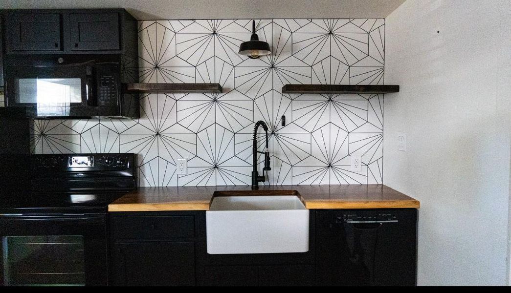 Close-up of interior finishes inside a home in , Canyon Lake (Image 6). Close-up of interior finishes inside a home in , Canyon Lake (Image 6).