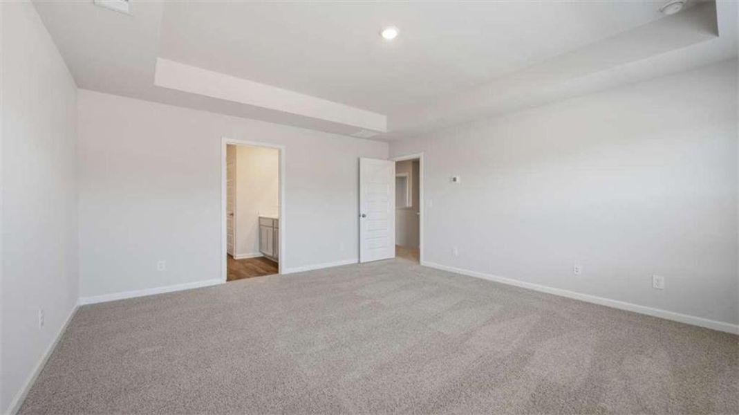 Spacious, unfurnished interior of a new home in Bridle Creek, Locust Grove (Image 28).