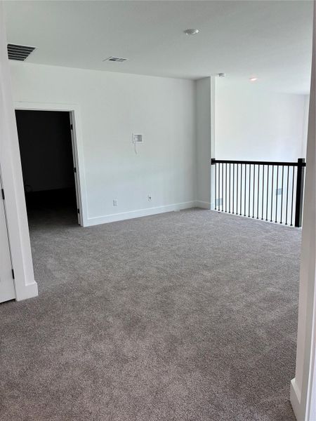 Spacious, unfurnished interior of a new home in Santa Rita Ranch, Liberty Hill (Image 11). Spacious, unfurnished interior of a new home in Santa Rita Ranch, Liberty Hill (Image 11).