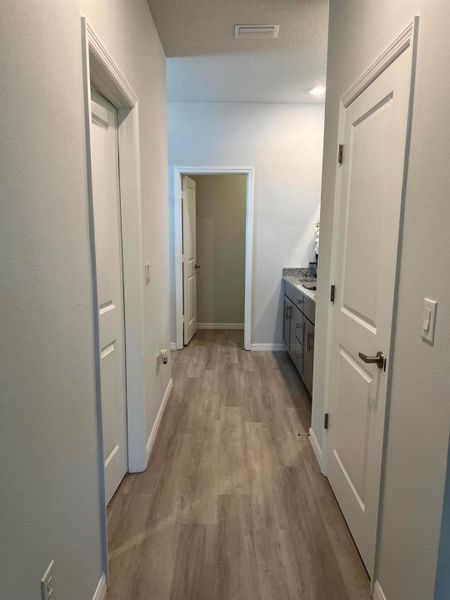 Image 43 of a home in .