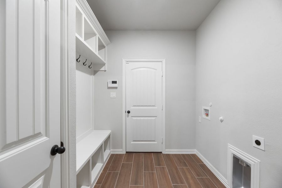 Spacious, unfurnished interior of a new home in Aero Vista, Caddo Mills (Image 36).