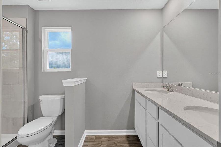 Furnished interior view inside a new home in , Alachua (Image 15).