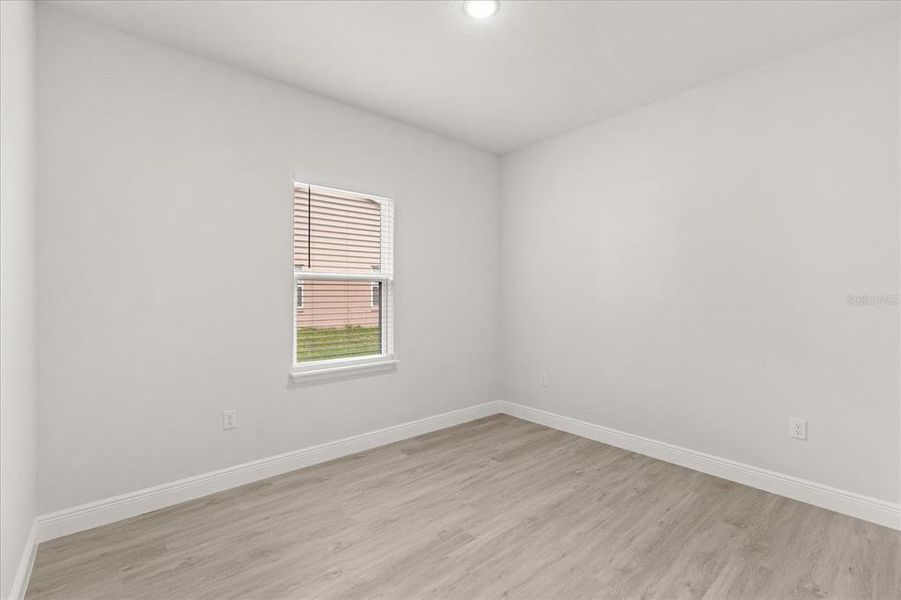 Spacious, unfurnished interior of a new home in , Ocala (Image 19).