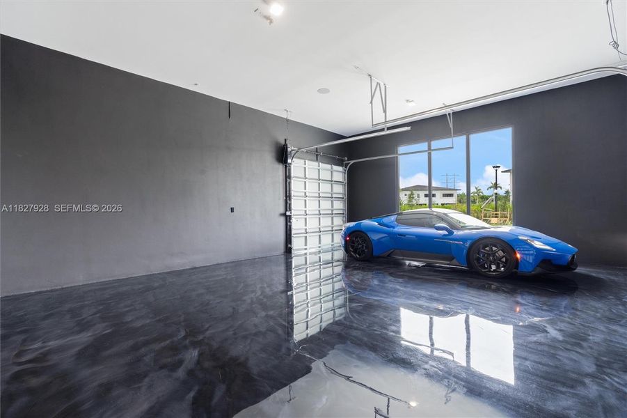 Image 73 of a home in .