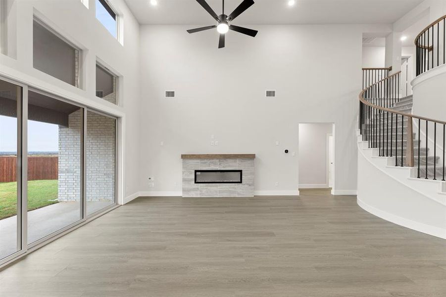 08. 3707 Ironwood - Family (2)