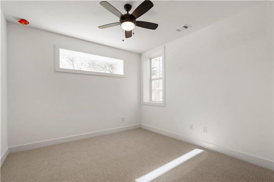 Spacious, unfurnished interior of a new home in , Atlanta (Image 37).