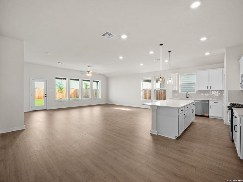 Spacious, unfurnished interior of a new home in Morgan Meadows, San Antonio (Image 12).