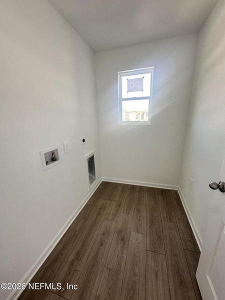 Spacious, unfurnished interior of a new home in Rookery, Green Cove Springs (Image 33).