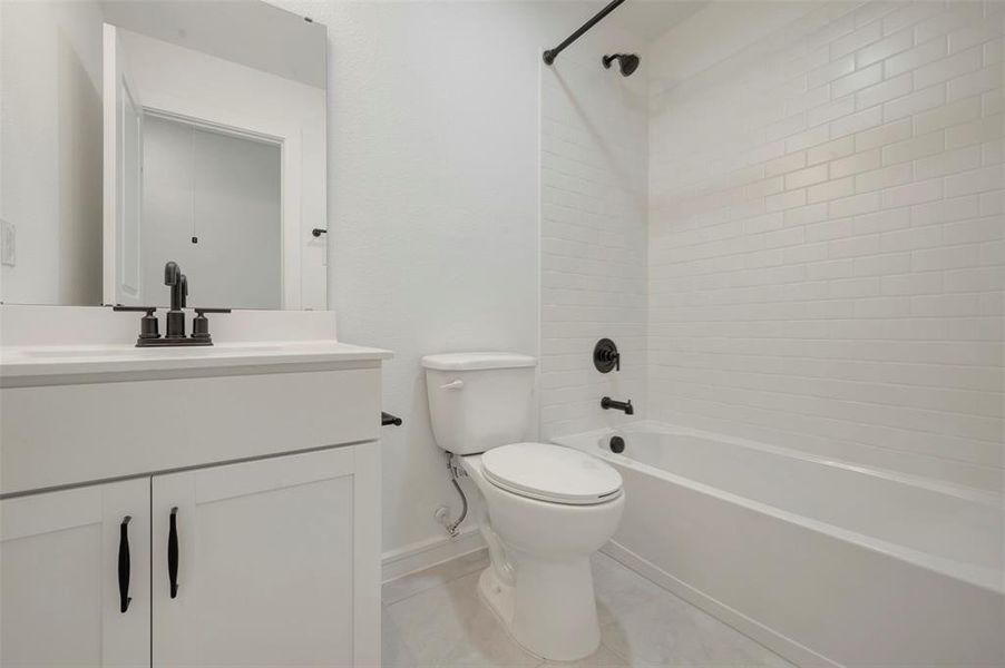Furnished interior view inside a new home in Providence Commons, Providence Village (Image 7).