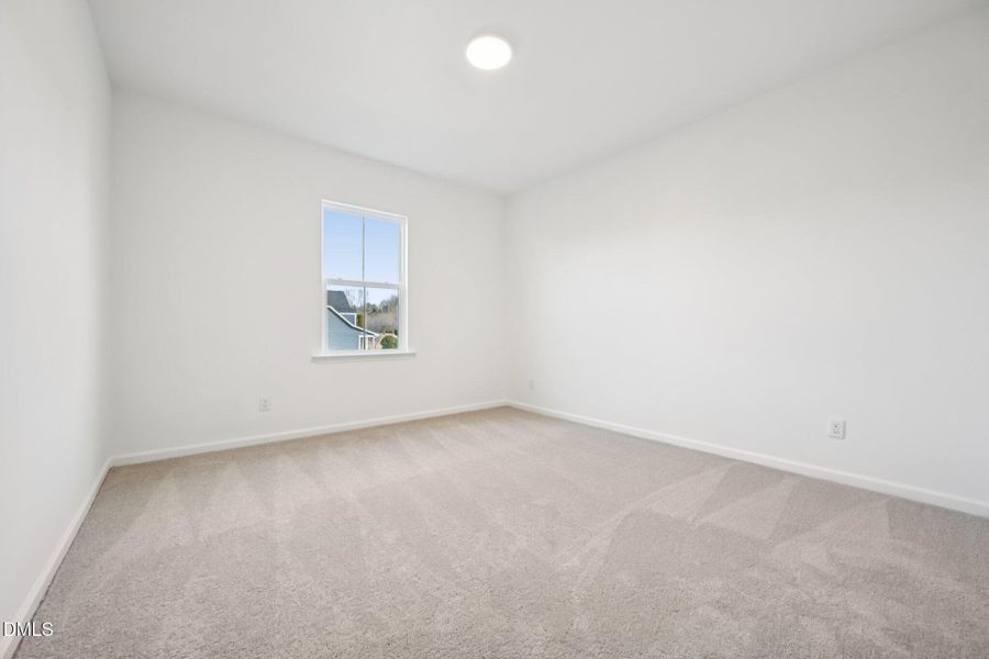 33-web-or-mls-Emeline Wy-S2402-033