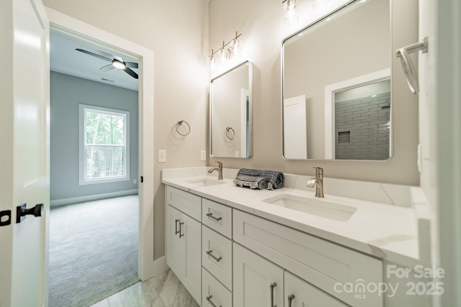 Stunning Full Bathroom for Main Level Bedrooms 1 and 2 with Quartz Countertops and Double Vanity