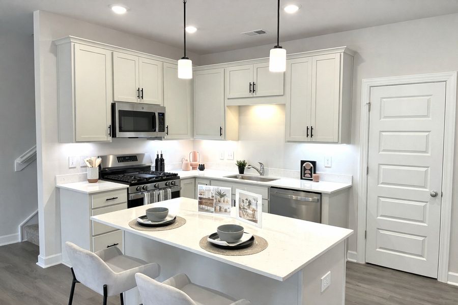 Furnished interior view inside a new home in Holly Ridge, Greenville (Image 9).
