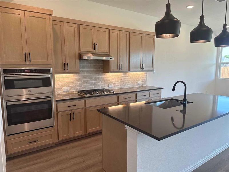 Furnished interior view inside a new home in Meadow Park, Melissa (Image 9). Furnished interior view inside a new home in Meadow Park, Melissa (Image 9).