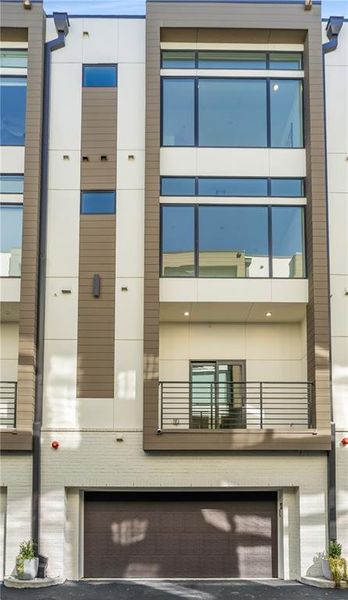 Image 47 of a home in Freedom Townhomes.