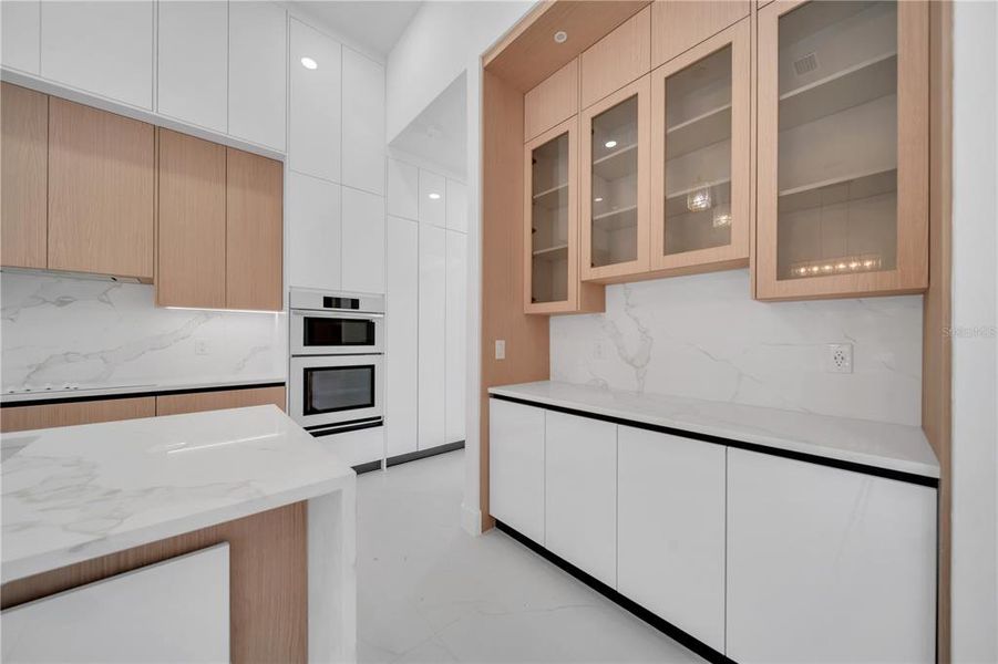 Furnished interior view inside a new home in , Cape Coral (Image 12).