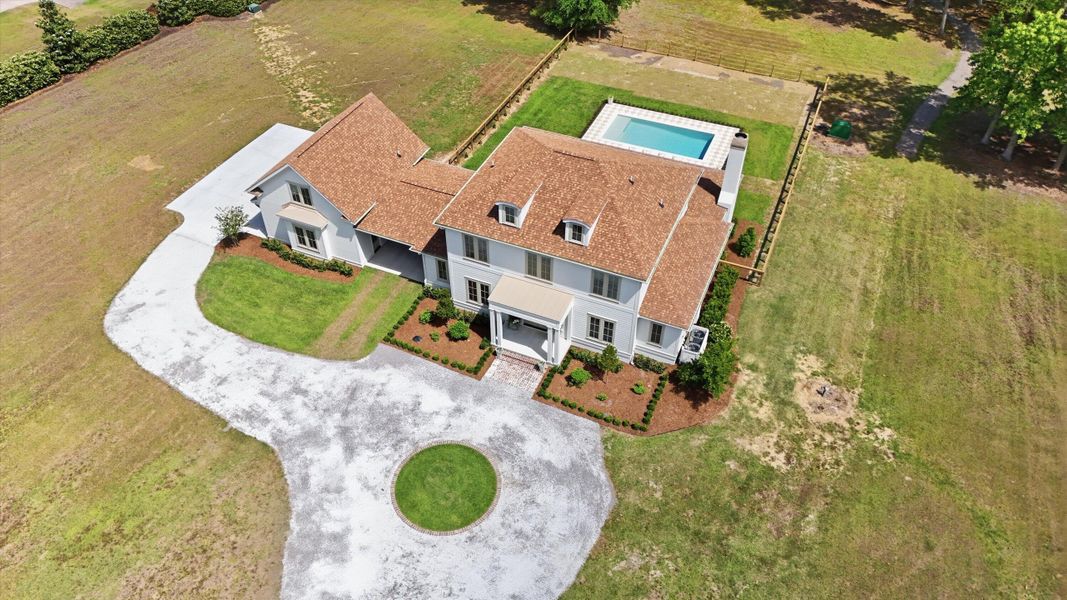 Image 79 of a home in .