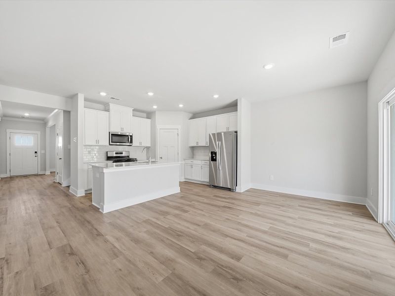 Spacious, unfurnished interior of a new home in Ashby Woods, Boiling Springs (Image 12). Spacious, unfurnished interior of a new home in Ashby Woods, Boiling Springs (Image 12).