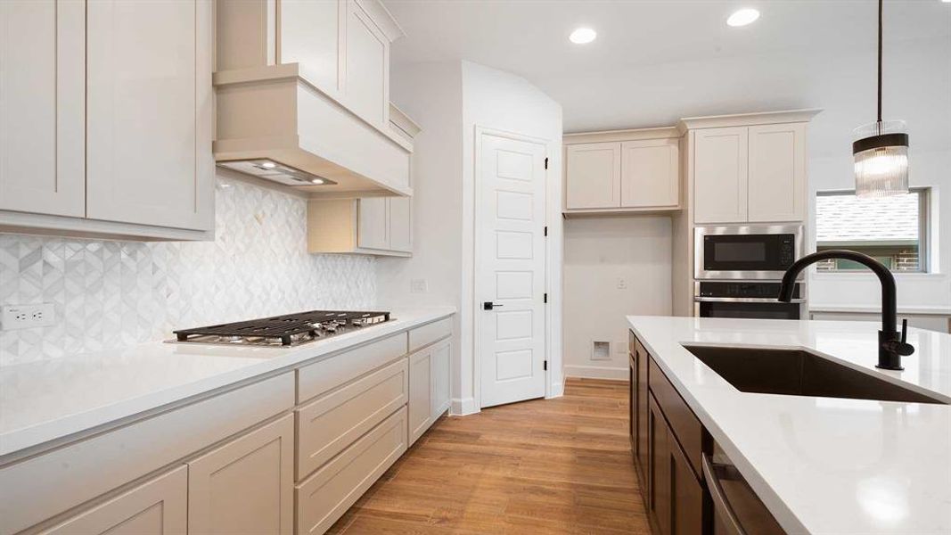 Furnished interior view inside a new home in Hillstead, Lavon (Image 11).