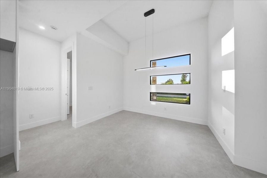 Spacious, unfurnished interior of a new home in , Lehigh Acres (Image 15).