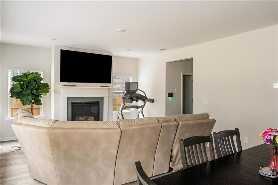 Furnished interior view inside a new home in Creekside at Oxford Park, Fairburn (Image 11). Furnished interior view inside a new home in Creekside at Oxford Park, Fairburn (Image 11).