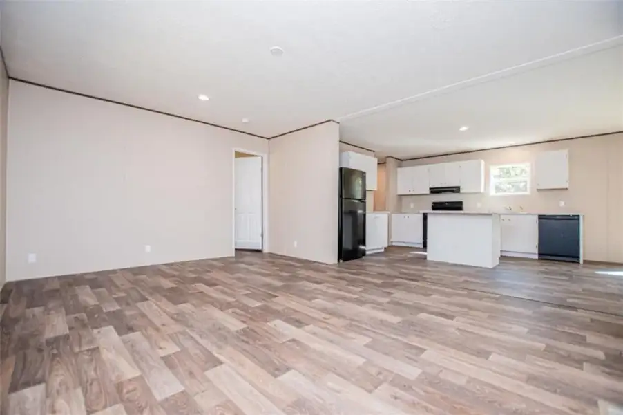 Spacious, unfurnished interior of a new home in , Bremen (Image 53). Spacious, unfurnished interior of a new home in , Bremen (Image 53).