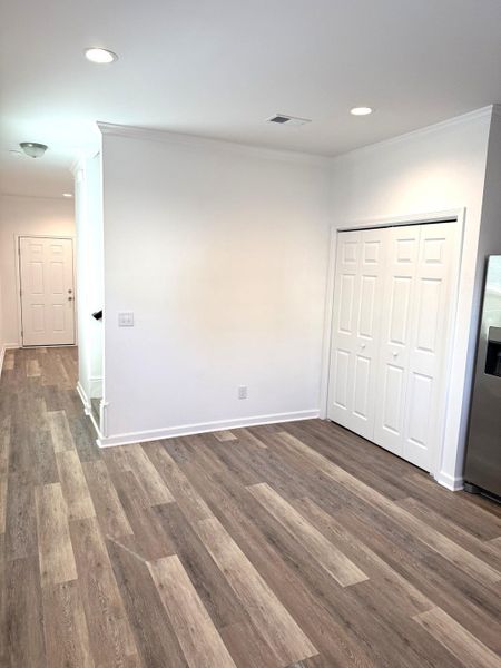Spacious, unfurnished interior of a new home in , North Charleston (Image 31).