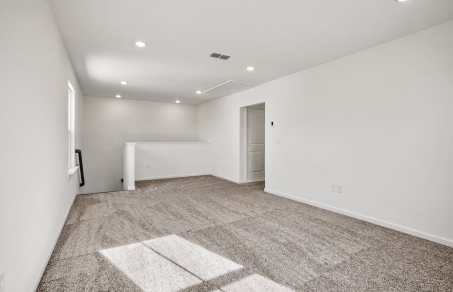 Spacious, unfurnished interior of a new home in Michaux Gardens, Belmont (Image 19). Spacious, unfurnished interior of a new home in Michaux Gardens, Belmont (Image 19).