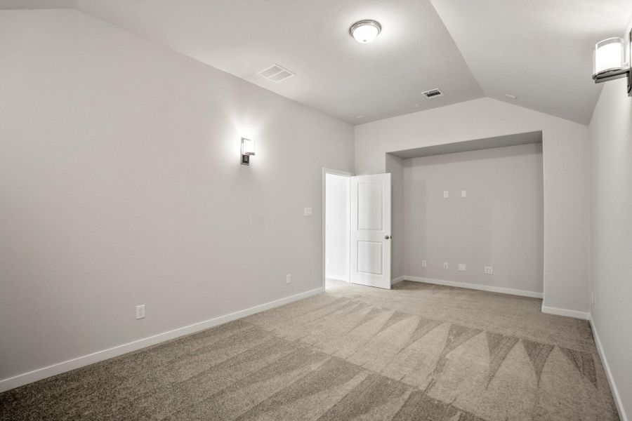 Spacious, unfurnished interior of a new home in Artavia 70′ Lots, Conroe (Image 25).