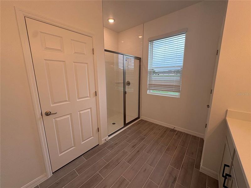 Spacious, unfurnished interior of a new home in Brack Ranch, St. Cloud (Image 21).