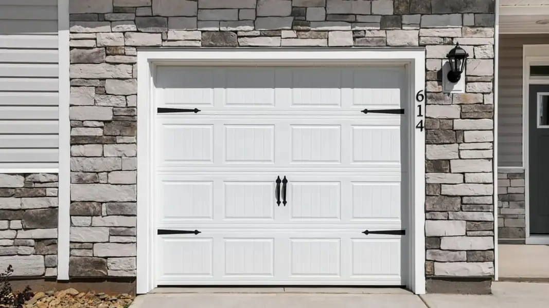 Exterior details and patio area of a home in Ken's Crossing, Moore (Image 3).